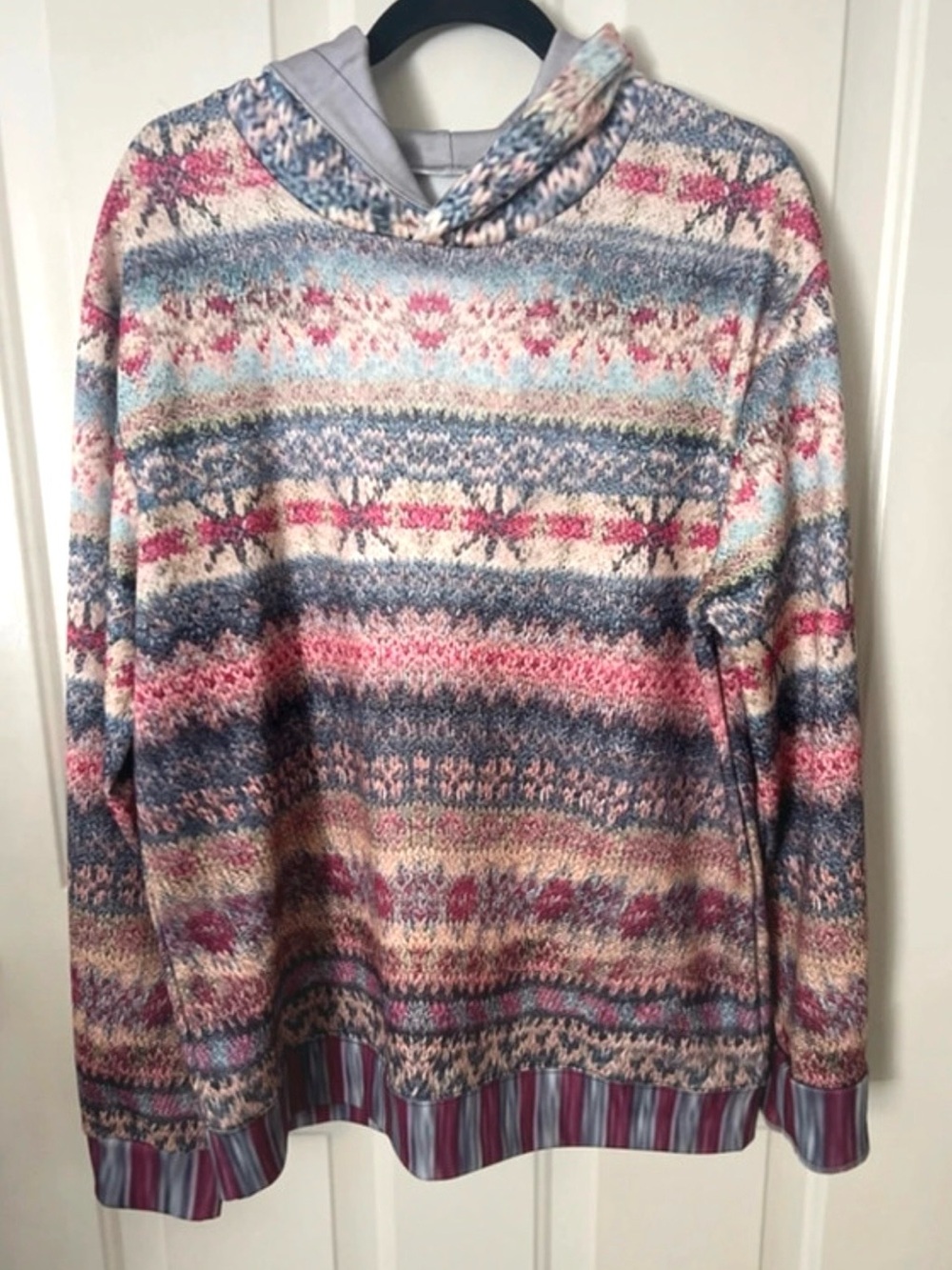Vintage look, Multicolor Fair Isle Hooded Sweater - Women's